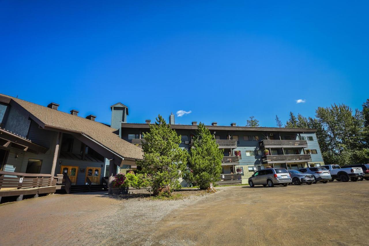 Griz Inn By Stayin Fernie Ngoại thất bức ảnh